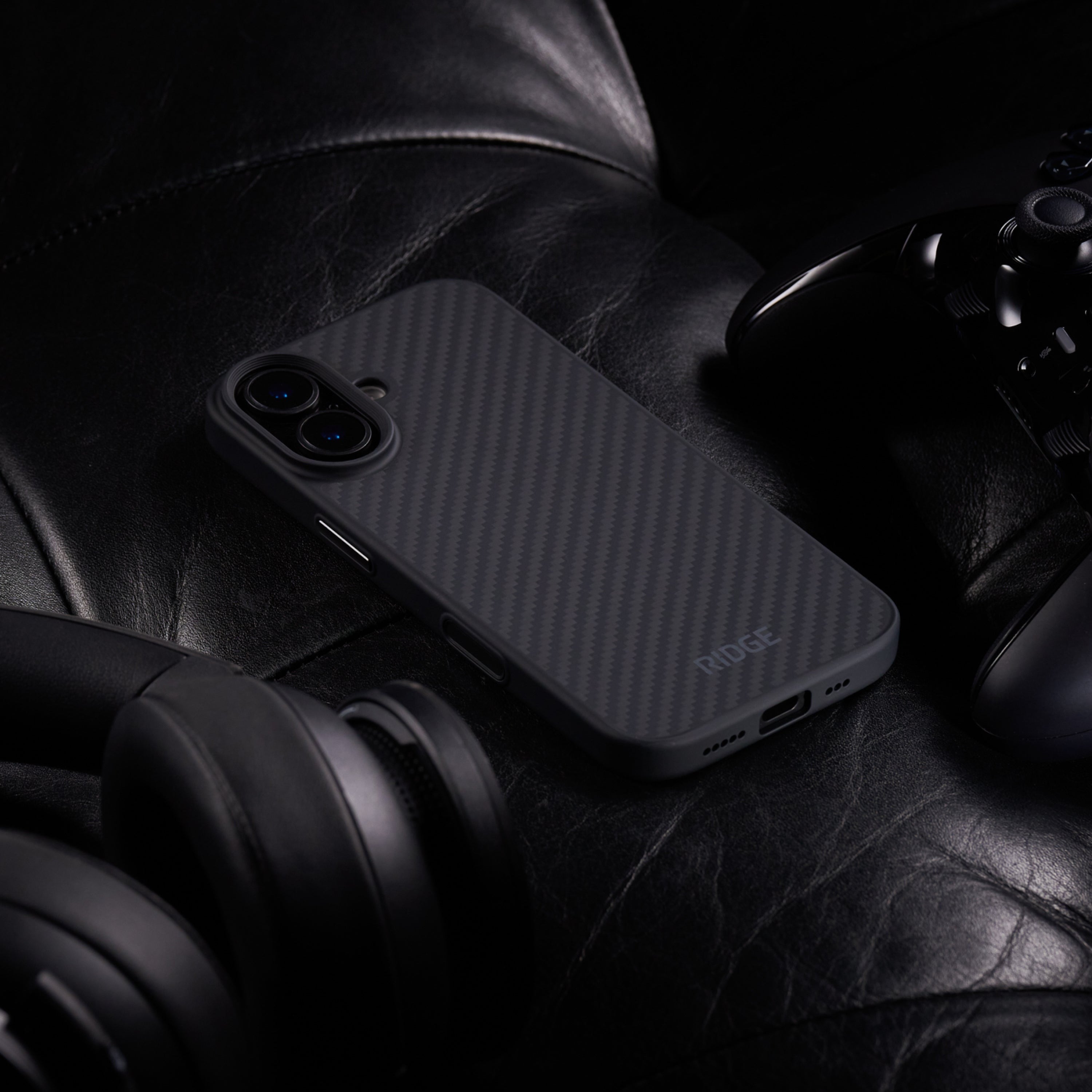 Ridge Phone Case - Carbon - iPhone 17