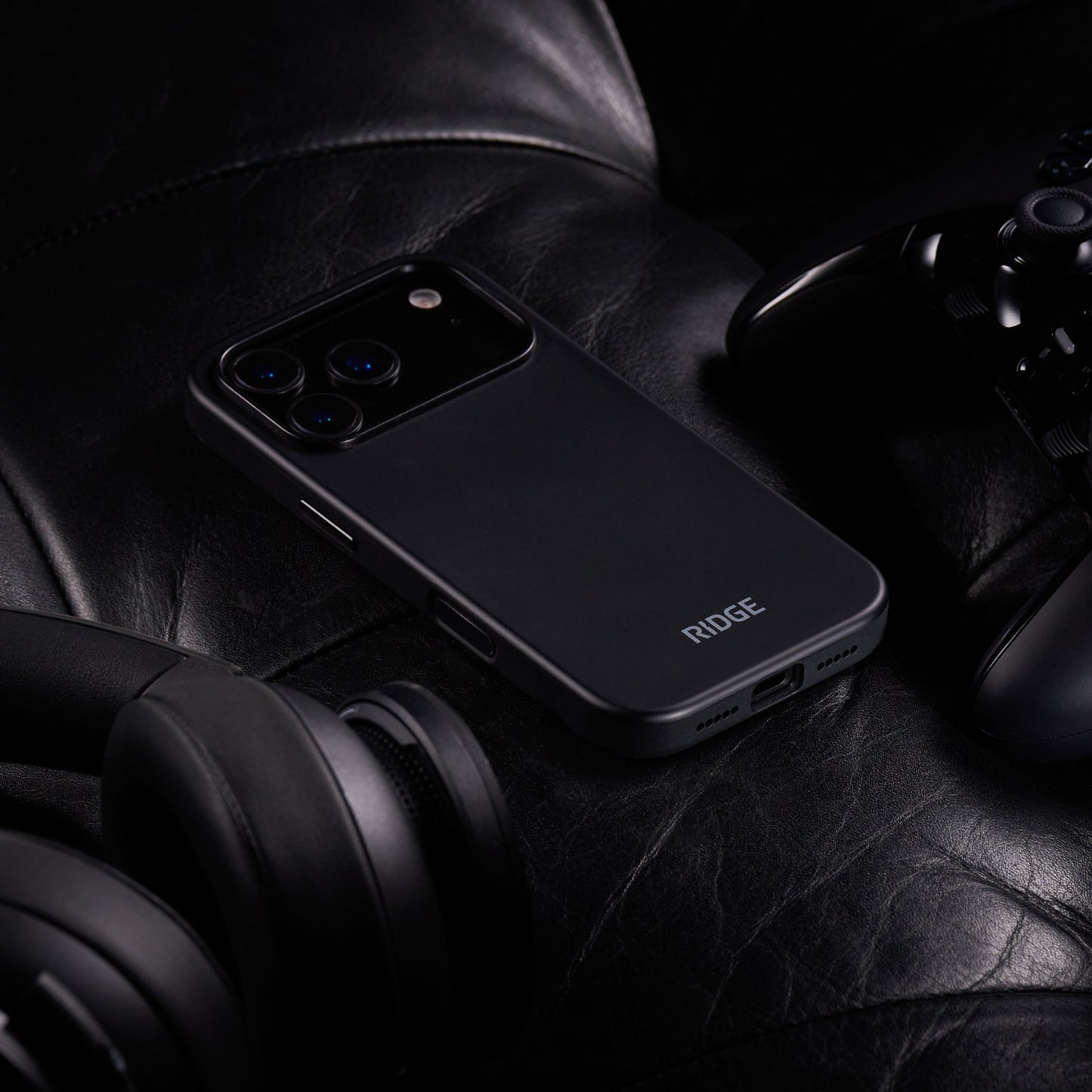 Ridge Phone Case - Matte Black - iPhone 17 Pro