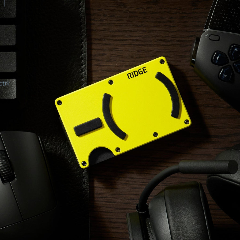 Ridge Wallet for MagSafe - Hyper Lime