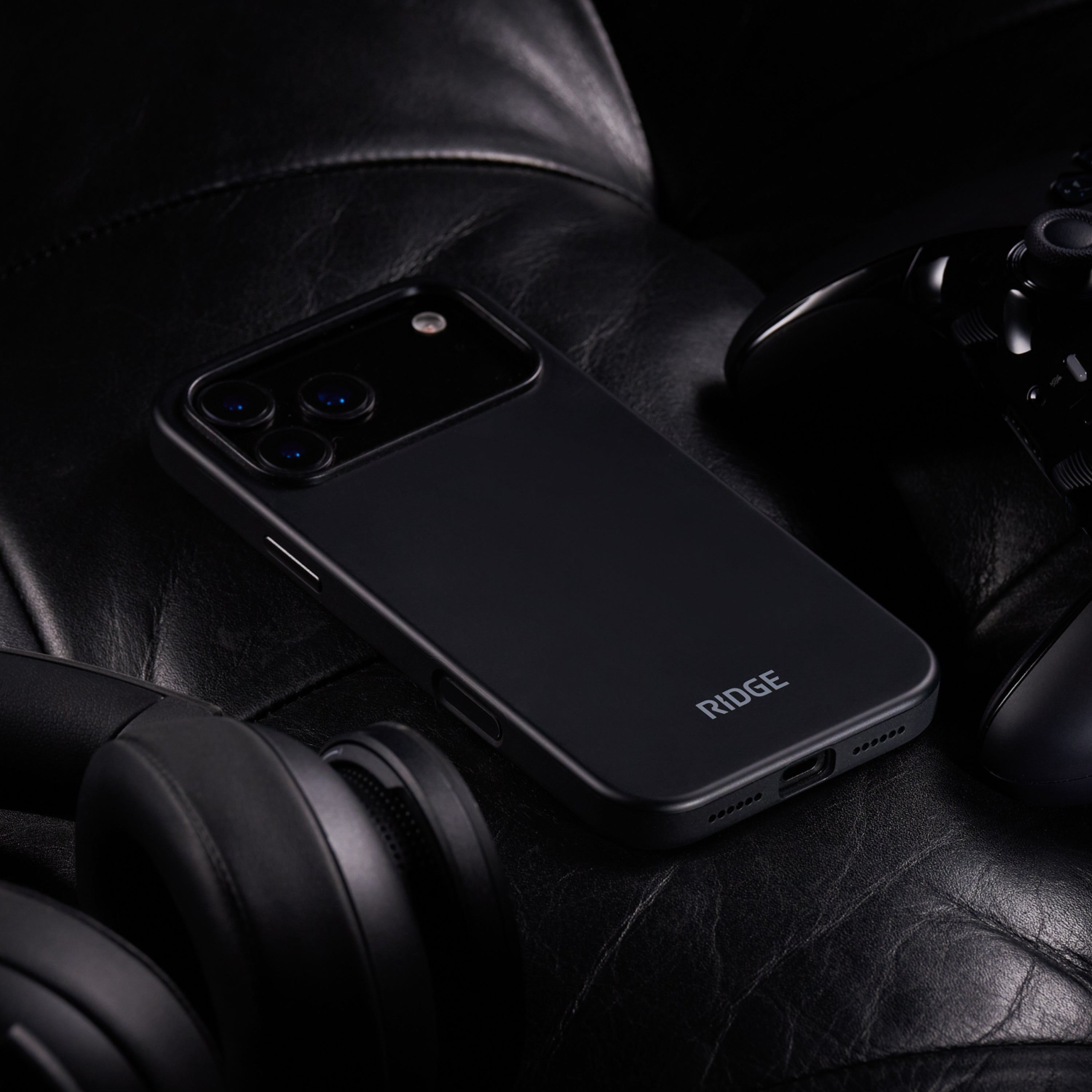 Ridge Phone Case - Matte Black - iPhone 17 Pro Max