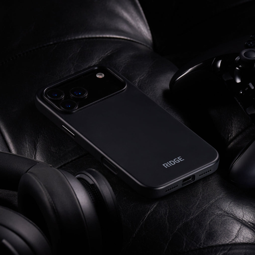 Ridge Phone Case - Matte Black - iPhone 17 Pro Max